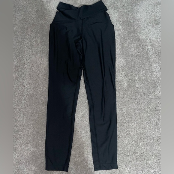 🖤Sommer Ray Cross Over Leggings - Picture 2 of 6